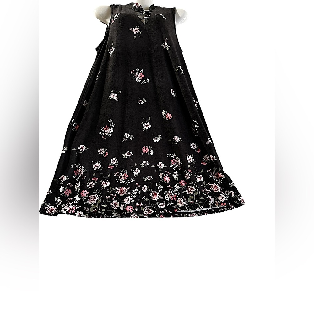 NO BOUNDARIES WOMAN BLACK FLORAL SLEEVELESS DRESS SZ S (3-5)